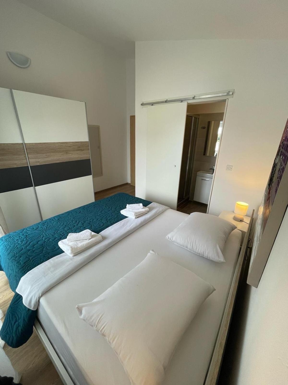 Apartments Mia 比比涅 外观 照片