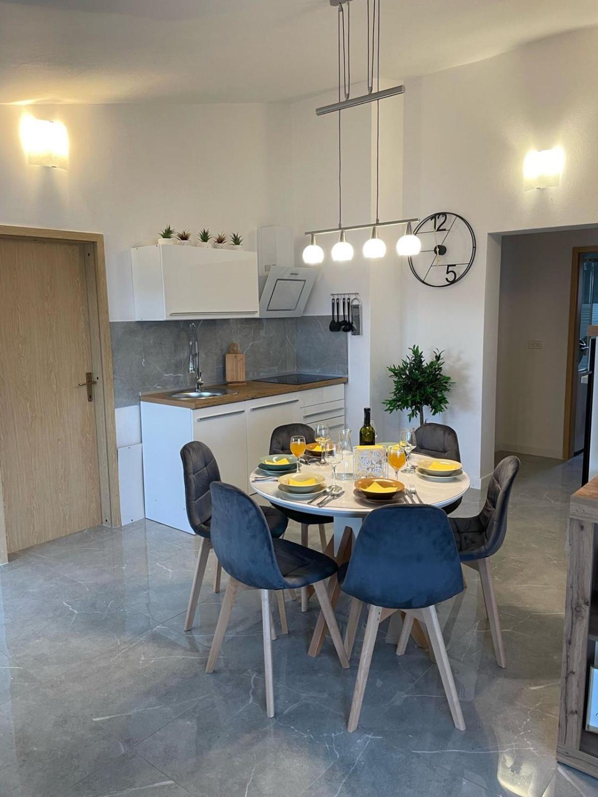 Apartments Mia 比比涅 外观 照片