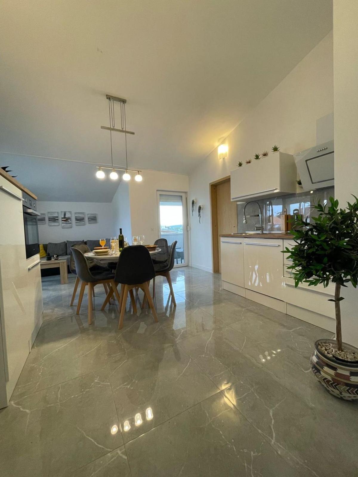 Apartments Mia 比比涅 外观 照片