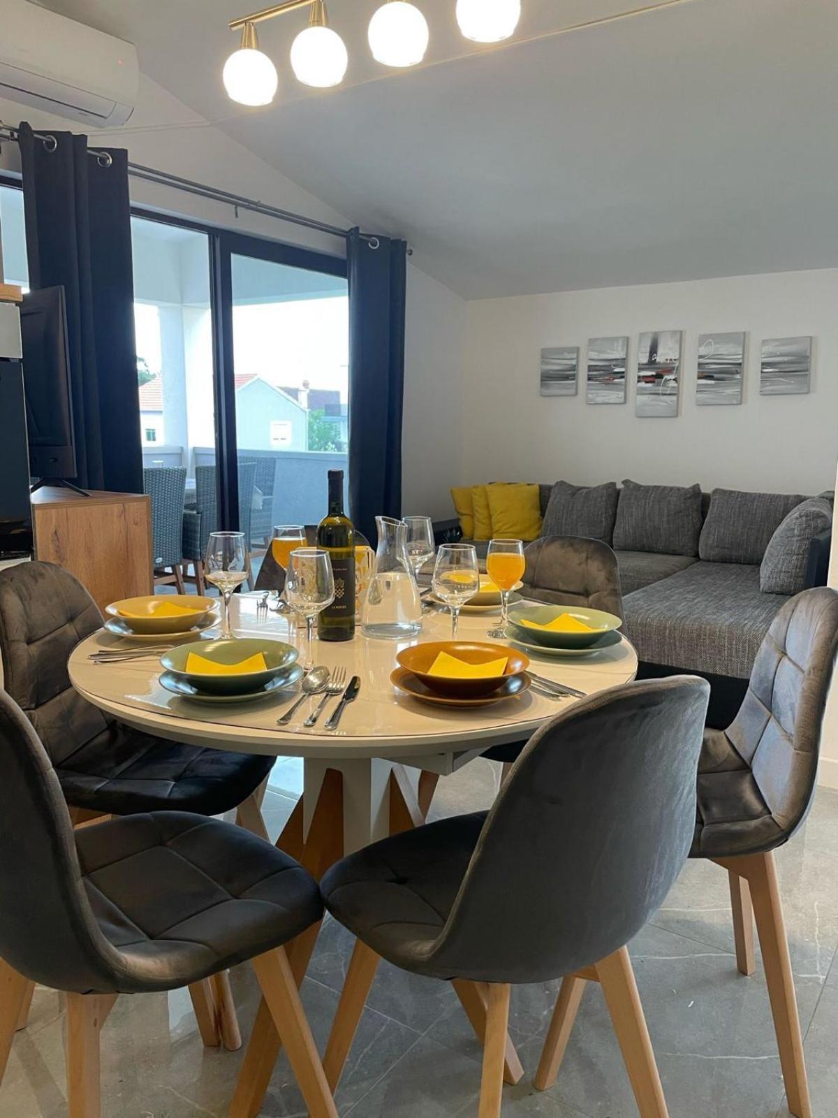 Apartments Mia 比比涅 外观 照片